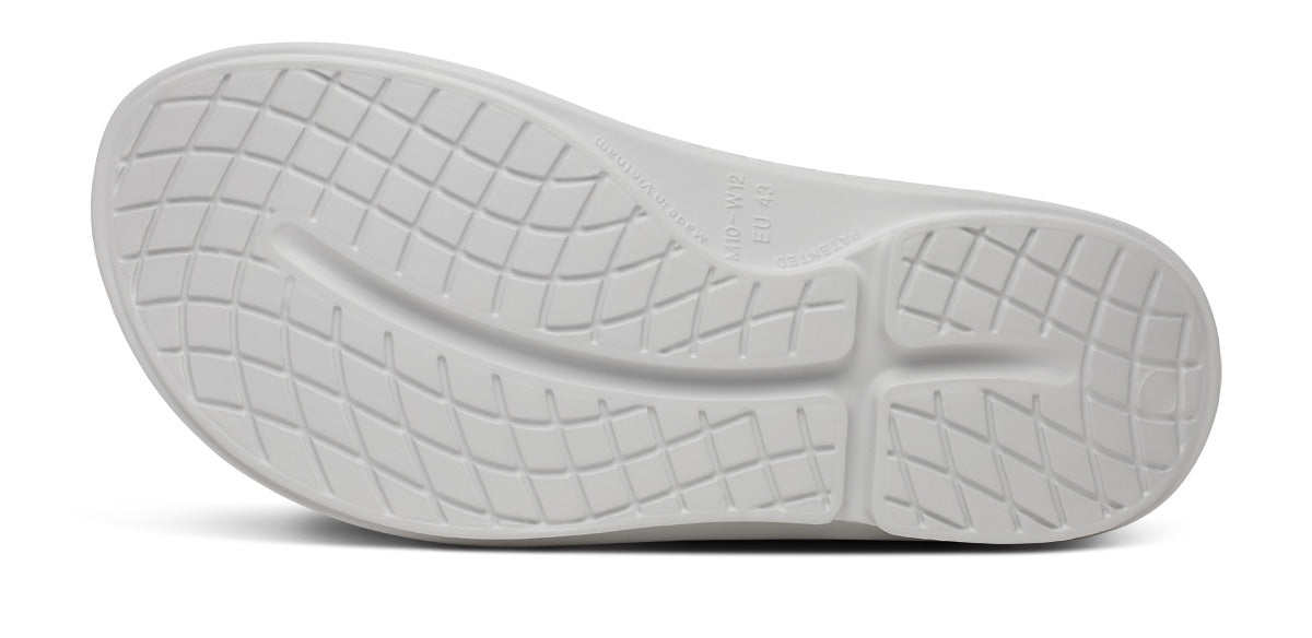 BAUER\/OOFOS Men's OOriginal Sport Sandal ¨C Moonstone